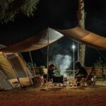 Die Planung eines Familienurlaubs kann aufregend sein, doch die Wahl des richtigen Reiseziels und der passenden Unterkunft ist oft der wichtigste Schritt. Für Familien, die Natur, frische Luft und Outdoor-Abenteuer lieben, hat sich Campingurlaub zu einer der beliebtesten Reiseoptionen in ganz Europa entwickelt. Mit seiner langjährigen Erfahrung in der Campingbranche hilft Suncamp Holidays Familien, die besten Campingplätze für unvergessliche Reisen zu entdecken. Von sonnigen Stränden in Spanien über wunderschöne Seen in Italien bis hin zu malerischen Küsten in Kroatien bietet Suncamp sorgfältig ausgewählte Campingplätze, die Komfort, Unterhaltung und familienfreundliche Einrichtungen vereinen.