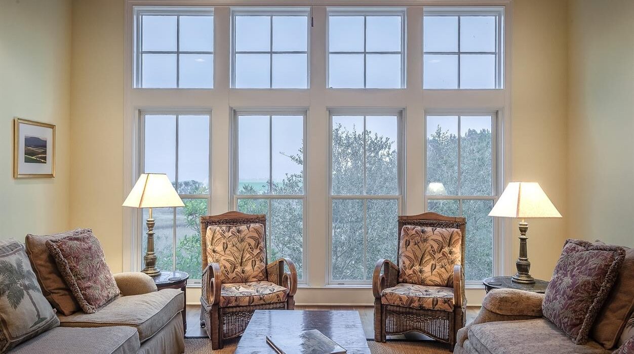 Ein Zuhause ist mehr als nur Möbel – es spiegelt Persönlichkeit, Stil und Alltag wider. Möbel Schubiger AG vereint hochwertiges Design, vertrauenswürdige Marken und umfassenden Service, um Wohnräume zu schaffen, die sowohl schön als auch funktional sind. Von eleganten Sofas und Designer-Esstischen über Boxspringbetten bis hin zu Gartenmöbeln bietet Möbel Schubiger sorgfältig zusammengestellte Kollektionen für jeden Bereich Ihres Zuhauses.