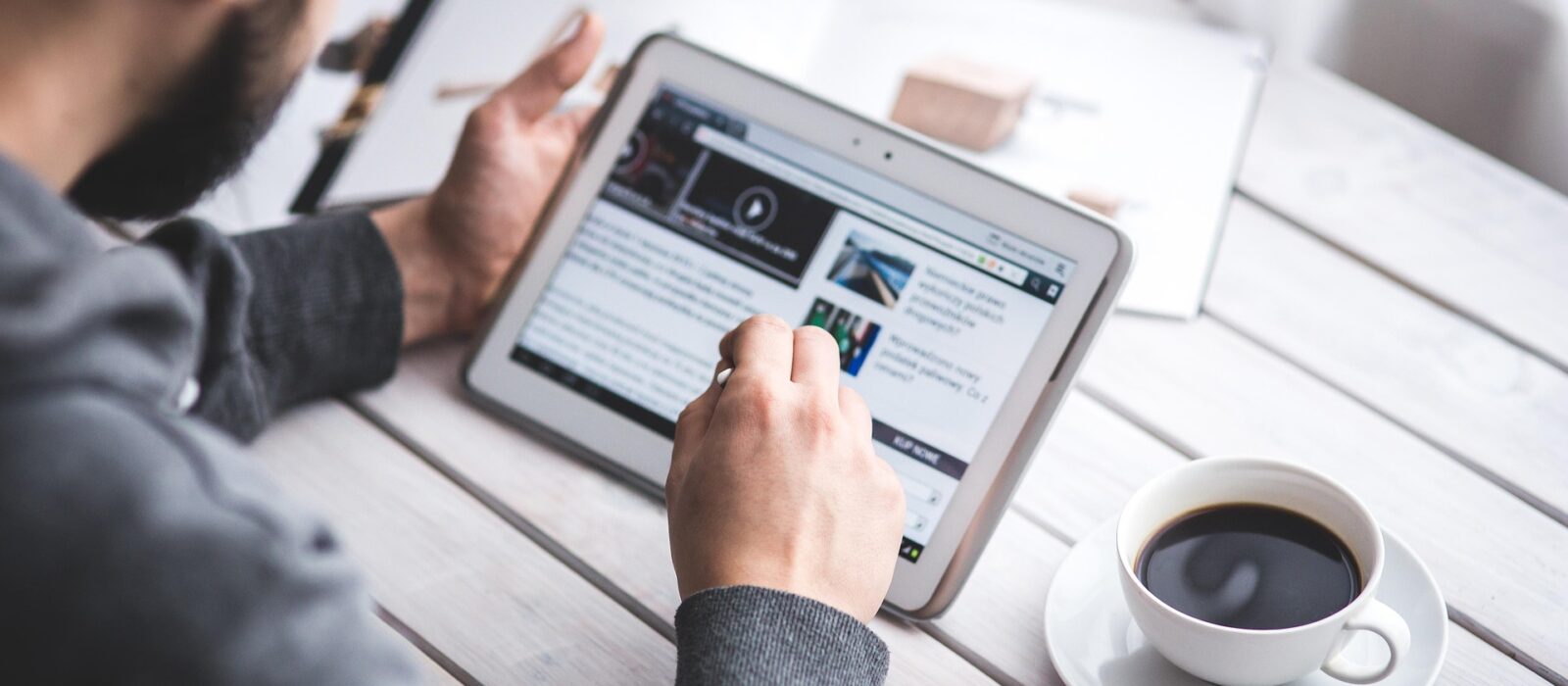 In der heutigen digitalen Welt suchen viele Menschen nach einfachen Möglichkeiten, online etwas dazuzuverdienen. Ob Student, Berufstätiger oder einfach jemand, der seine Freizeit sinnvoller nutzen möchte bezahlte Online-Umfragen sind eine beliebte Option geworden. MrSurvey bietet eine komfortable Plattform, auf der Sie Ihre Meinung teilen und dafür belohnt werden können.