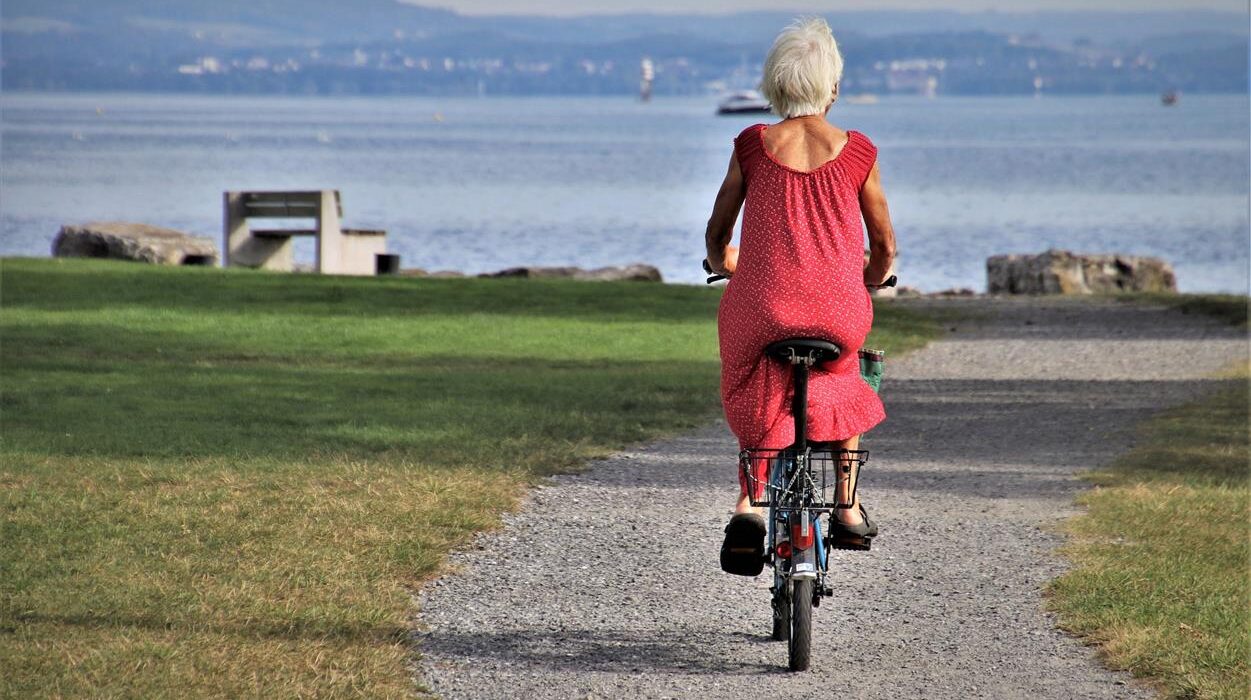Cycling Touring Expert, auch bekannt als Radreiseprofi, ist ein spezialisierter Reiseveranstalter, der Radreisen durch einige der schönsten Regionen Europas organisiert. Mit über 30 Jahren Erfahrung hat sich das Unternehmen einen hervorragenden Ruf für sorgfältig geplante Radtouren erworben, die Abenteuer, Komfort und kulturelle Entdeckungen vereinen. Das Ziel ist einfach: Reisenden unvergessliche Raderlebnisse zu bieten und sich dabei um alle Details zu kümmern. Von idyllischen Landstraßen bis hin zu berühmten Fernradwegen – Cycling Touring Expert hilft Reisenden, Europa auf einzigartige und aktive Weise zu entdecken.