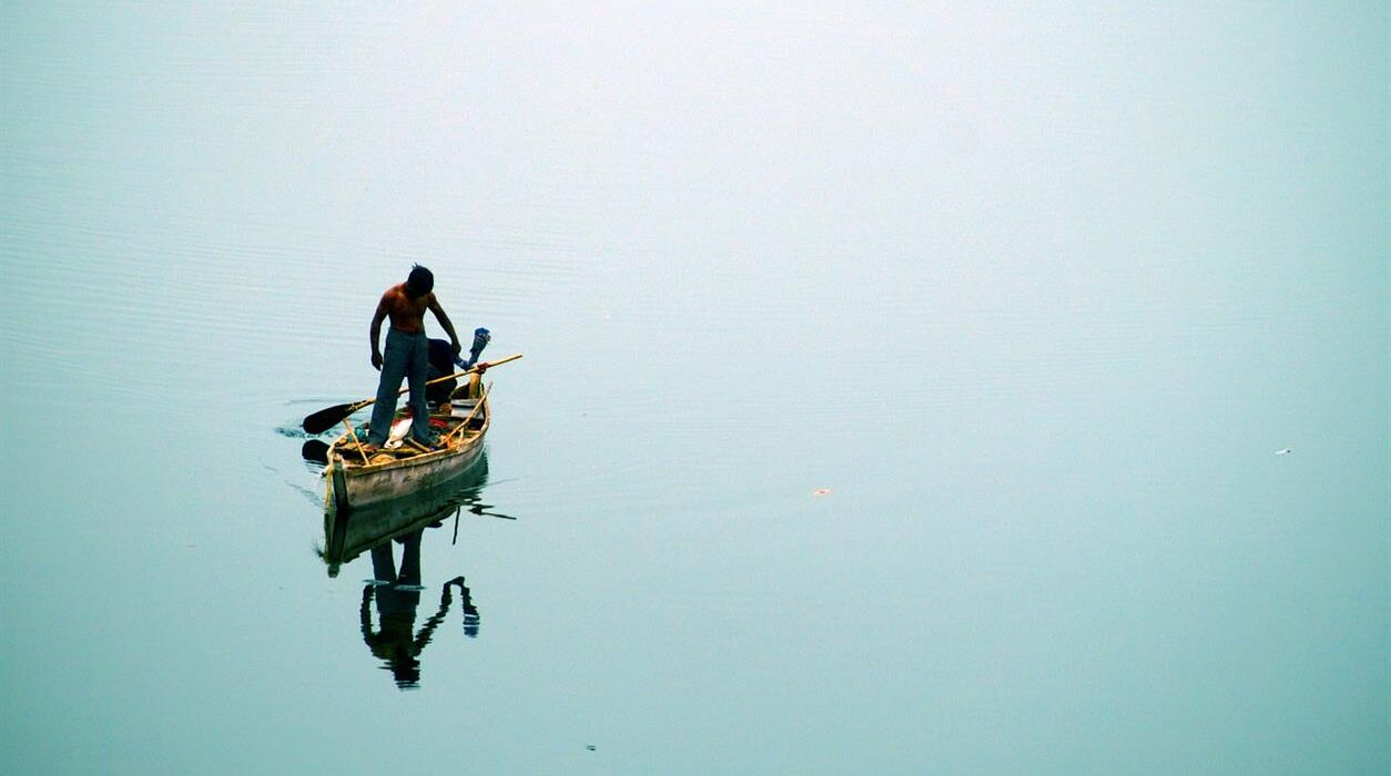 KAYAK hat die Reiseplanung revolutioniert und Reisevergleiche einfach und intelligent gestaltet. Als eine der vertrauenswürdigsten Reise-Metasuchmaschinen verbindet sie Millionen von Nutzern mit den besten Angeboten für Flüge, Hotels und Mietwagen auf Hunderten von Plattformen – alles über eine einzige Suche. Für Reisende in Deutschland und weltweit ist KAYAK mehr als nur ein Buchungstool. Es ist ein digitaler Reisebegleiter für Übersichtlichkeit, Kontrolle und Sicherheit.
