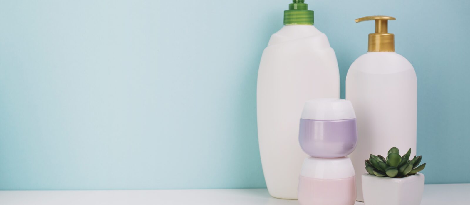 In unserer schnelllebigen Welt ist es wichtiger denn je, auf Gesundheit, Schönheit und allgemeines Wohlbefinden zu achten. Angesichts unzähliger Online-Shops mit ähnlichen Produkten kann es schwierig sein, eine Plattform zu finden, die Qualität, Zuverlässigkeit und Komfort vereint. Hier setzt OneBioShop an eine vertrauenswürdige Anlaufstelle, die speziell auf die Bedürfnisse von Einzelpersonen und Familien zugeschnitten ist, die hochwertige Produkte für Gesundheit, Schönheit und Wohlbefinden suchen.