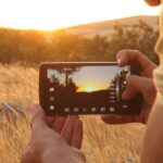 In einem Markt, der von Flaggschiff-Smartphones überschwemmt wird, ist wahre Innovation selten. Die meisten Geräte verbessern Bewährtes nur wenige definieren es neu. Das nubia Z80 Ultra konkurriert nicht nur im Spitzensegment, sondern stellt die Definition der Flaggschiff-Kategorie selbst infrage. Mit kompromissloser Leistung, bahnbrechenden Bildgebungsfunktionen und einer auf Präzisionstechnik basierenden Designphilosophie markiert das Z80 Ultra einen mutigen Sprung nach vorn in der Mobiltechnologie. Das ist keine Evolution. Das ist Neudefinition.