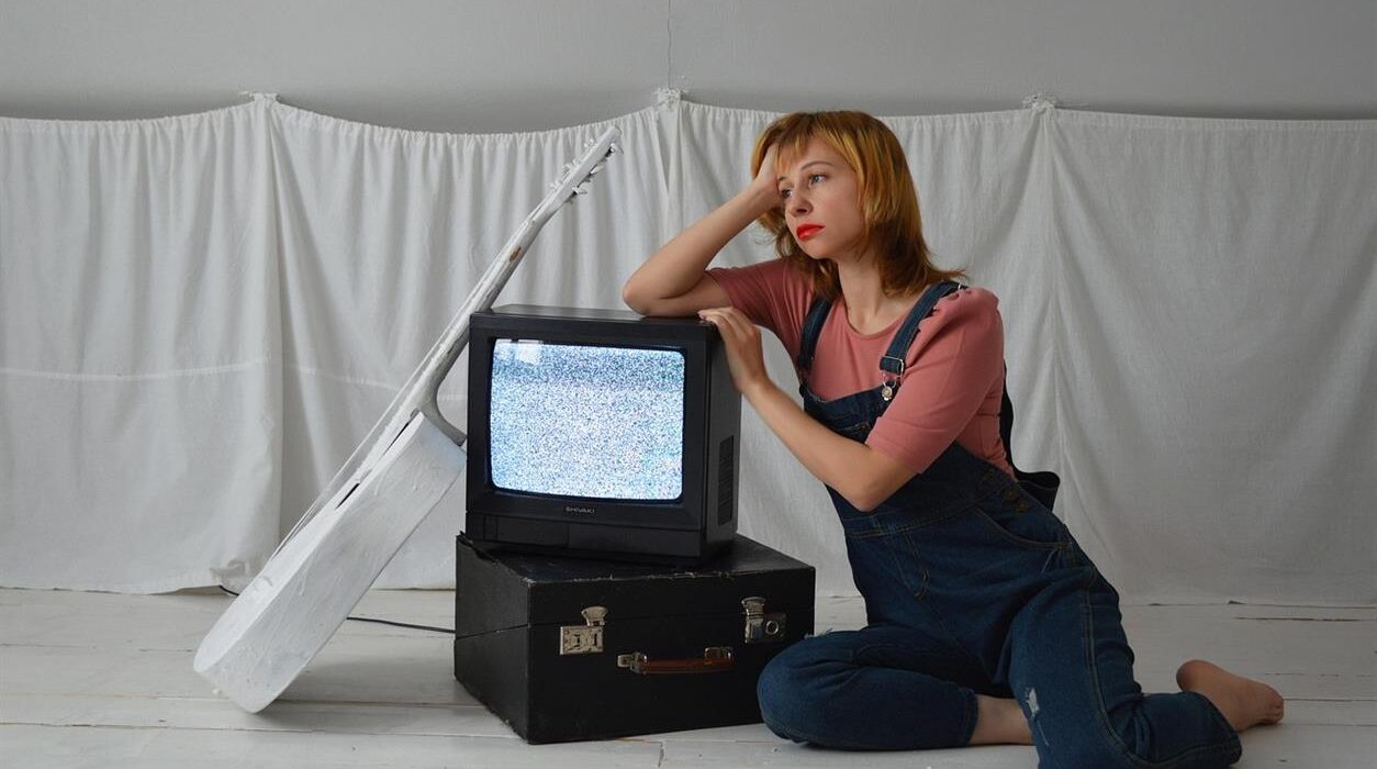 Der Zugriff auf internationales Fernsehen war noch nie so einfach. Mit Mondial TV können Sie über 200 internationale Sender und On-Demand-Inhalte über eine einzige, moderne App streamen. Mondial TV bietet Komfort, Flexibilität und weltweite Verfügbarkeit und bringt Live-TV, Wiederholungen und Filme direkt auf Ihre Geräte – egal wo Sie sind. Ob internationale Nachrichten, Live-Sport, Kulturprogramme oder Unterhaltung aus aller Welt: Mondial TV bietet Ihnen die Komplettlösung.