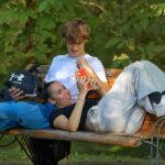 In der heutigen schnelllebigen digitalen Welt war es noch nie so einfach, neue Leute kennenzulernen. Ob Sie sich nach lockeren Gesprächen, unbeschwertem Flirten oder einfach nach neuen Bekanntschaften sehnen – Online-Plattformen bieten Ihnen eine bequeme Möglichkeit, von überall aus in Kontakt zu treten. Flirtdate ist eine solche Plattform, die speziell für neugierige, aufgeschlossene Erwachsene entwickelt wurde, die neue virtuelle Kontakte knüpfen möchten. Mit einem unkomplizierten Anmeldeprozess und einer benutzerfreundlichen Oberfläche bietet Flirtdate einen Ort, an dem Chatten und Kennenlernen neuer Kontakte schnell, einfach und unterhaltsam sind.
